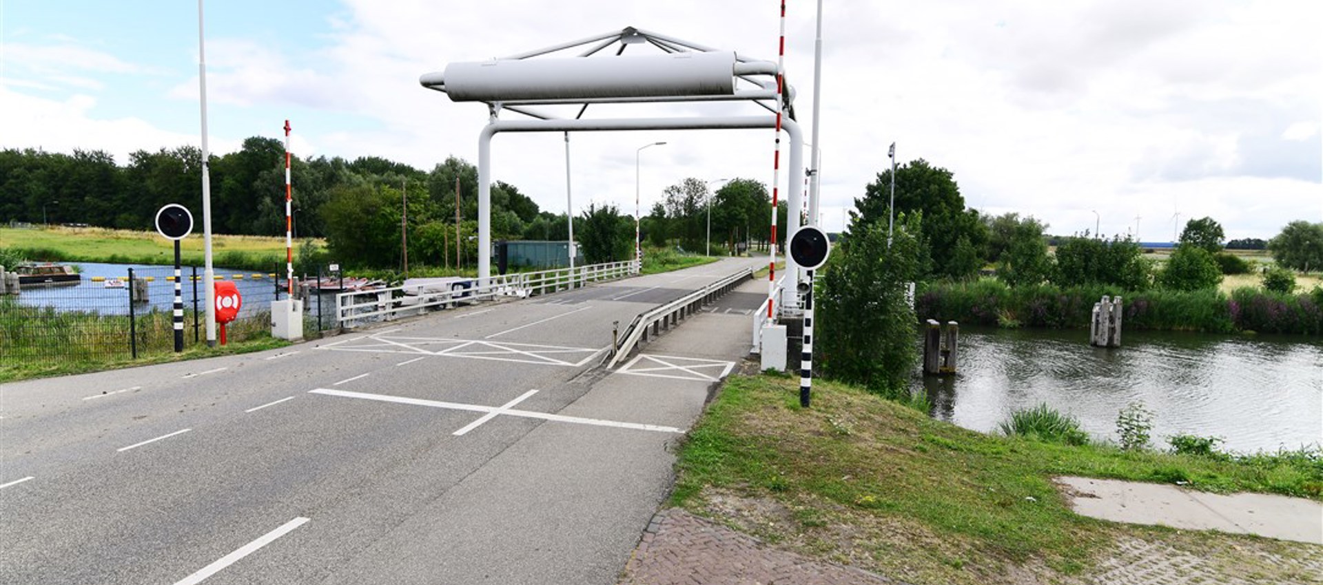 07 07 Brug Roodevaart Lowres (1)